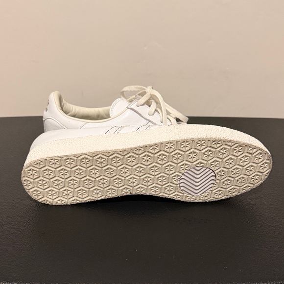 Adidas Yabisah Spezial Shoes - Picture 2 of 7